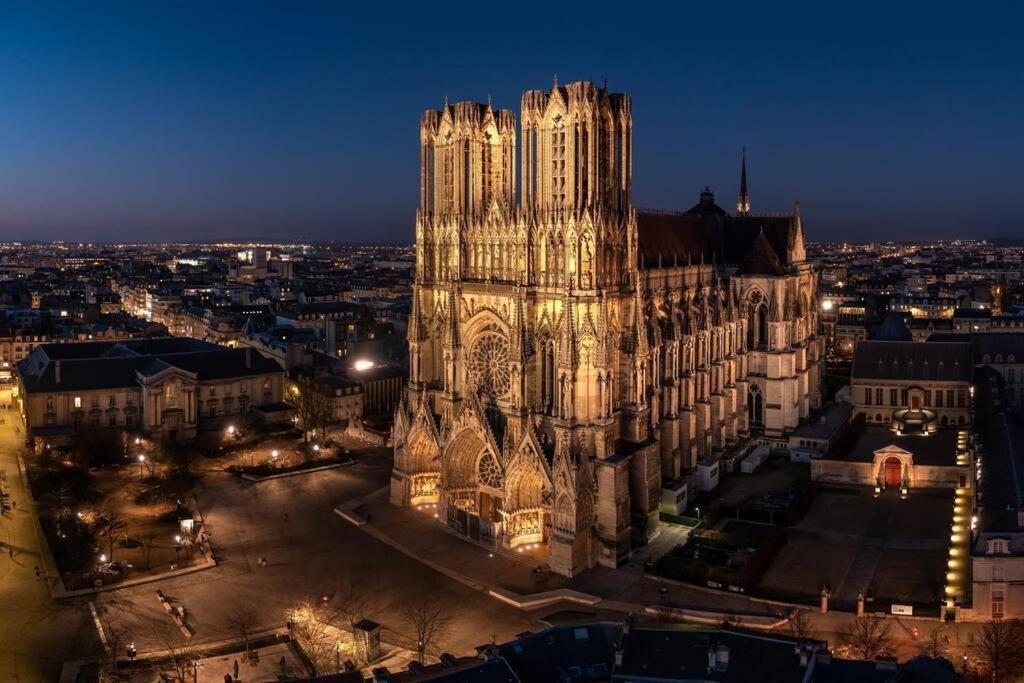 Le Cinquante-Deux Appartement De Charme Reims Exterior foto